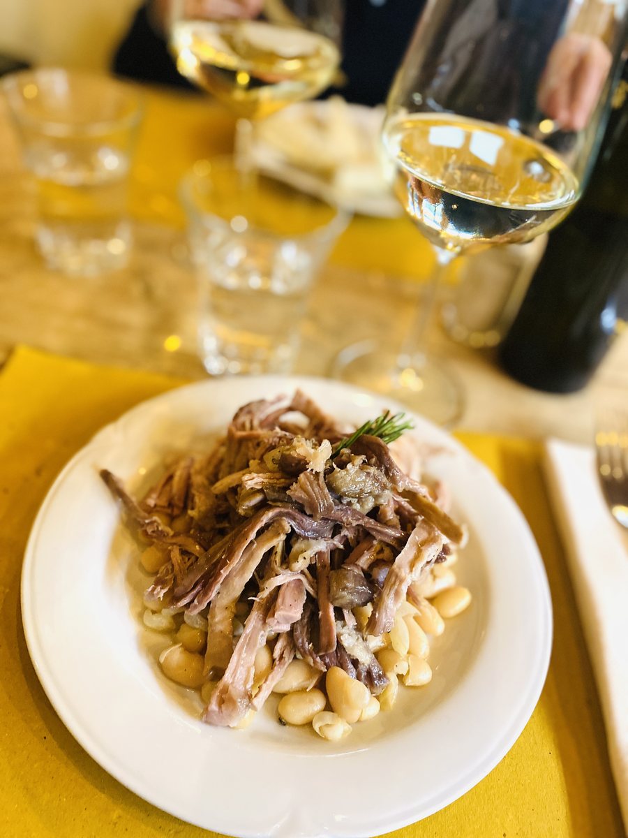 Das Mittagessen in der Fiaschetteria bei Pistoia